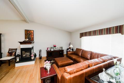 415 Michael Ct, Des Plaines, IL 60016 photo 9