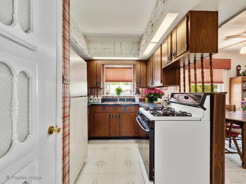 14749 Hamlin Ave, Midlothian, IL 60445 photo 9