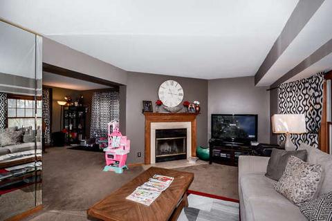895 Red Oak Ave, Addison, IL 60101 photo 9