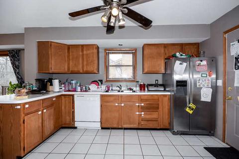 895 Red Oak Ave, Addison, IL 60101 photo 18