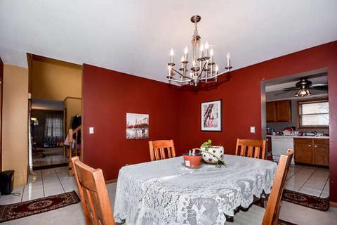 895 Red Oak Ave, Addison, IL 60101 photo 21