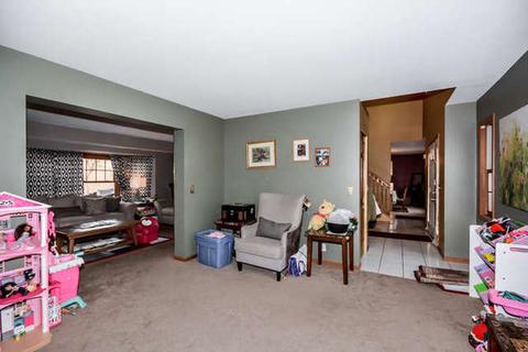 895 Red Oak Ave, Addison, IL 60101 photo 5