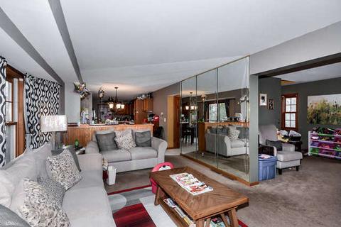 895 Red Oak Ave, Addison, IL 60101 photo 11