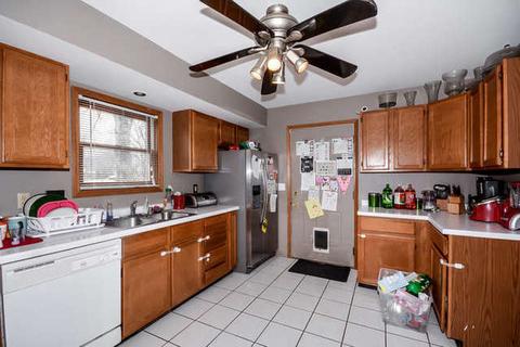 895 Red Oak Ave, Addison, IL 60101 photo 16