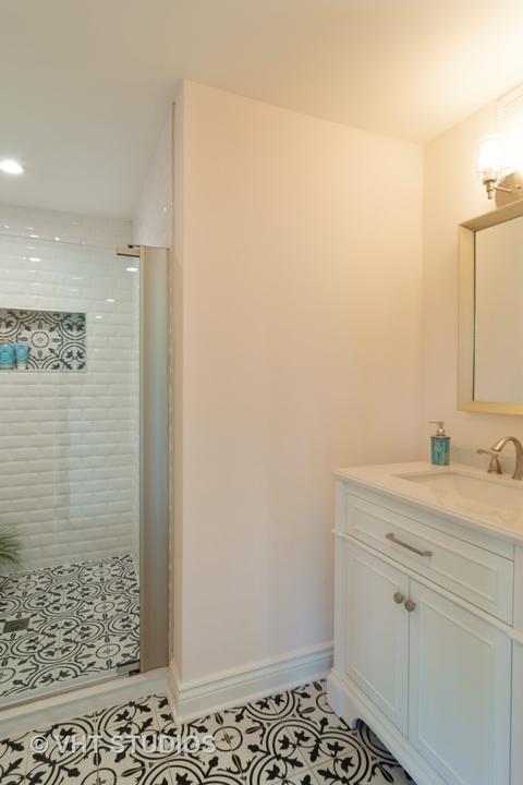 1450 Devonshire Ln, Hoffman Estates, IL 60169 photo 15