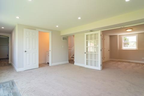 1450 Devonshire Ln, Hoffman Estates, IL 60169 photo 8