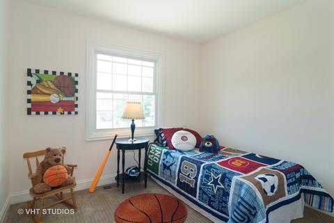 1450 Devonshire Ln, Hoffman Estates, IL 60169 photo 13