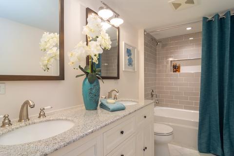 1450 Devonshire Ln, Hoffman Estates, IL 60169 photo 14