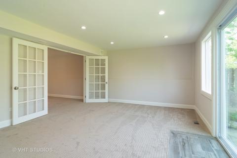 1450 Devonshire Ln, Hoffman Estates, IL 60169 photo 9