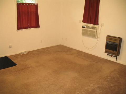 613 E North St, Clinton, IL 61727 photo 19