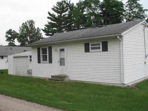 613 E North St, Clinton, IL 61727 photo 1