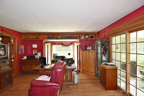 5 N764 Surrey Rd, Wayne, IL 60184 photo 13