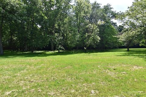 5 N764 Surrey Rd, Wayne, IL 60184 photo 4