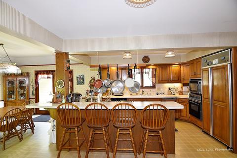 5 N764 Surrey Rd, Wayne, IL 60184 photo 9