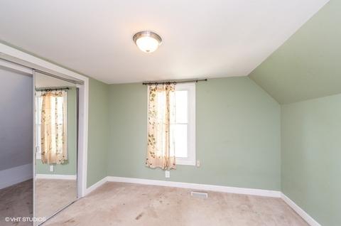 701 Dewey St, Harvard, IL 60033 photo 4