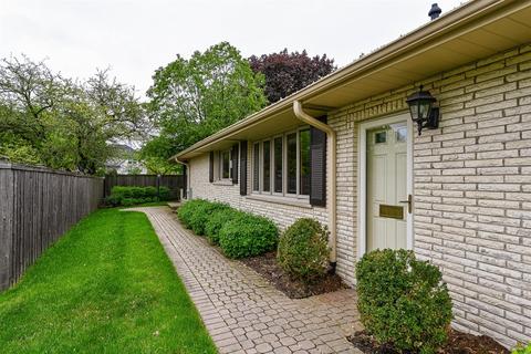 1633 Gamon Rd, Wheaton, IL 60189 photo 22