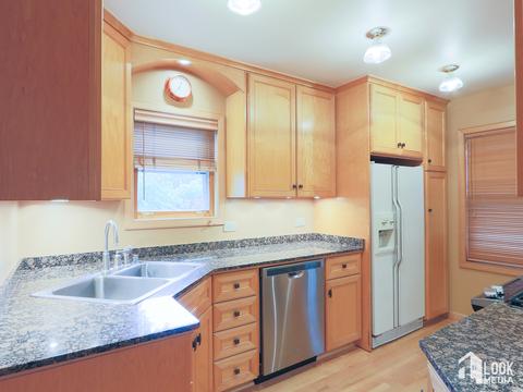 416 N Maple St, Mount Prospect, IL 60056 photo 7