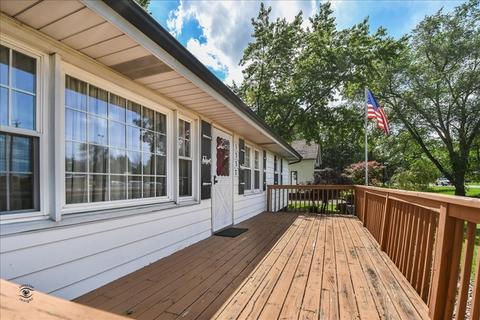 1337 E Division St, Lockport, IL 60441 photo 3