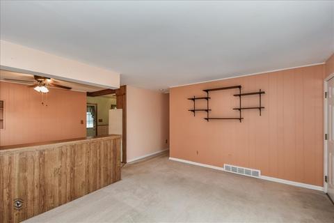 1337 E Division St, Lockport, IL 60441 photo 6