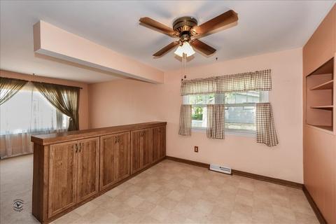 1337 E Division St, Lockport, IL 60441 photo 8