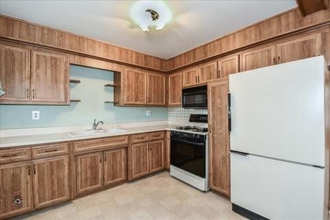 1337 E Division St, Lockport, IL 60441 photo 11