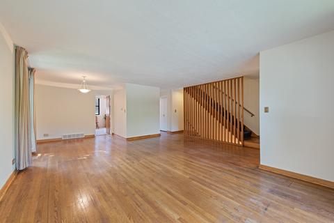921 E 54th Pl, Chicago, IL 60615 photo 7
