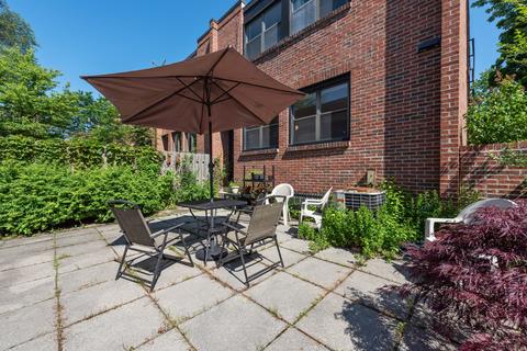 921 E 54th Pl, Chicago, IL 60615 photo 22
