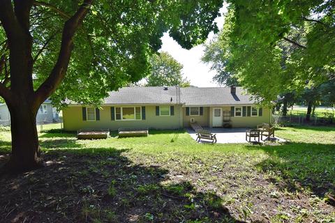 1155 5th St, Aurora, IL 60505 photo 3