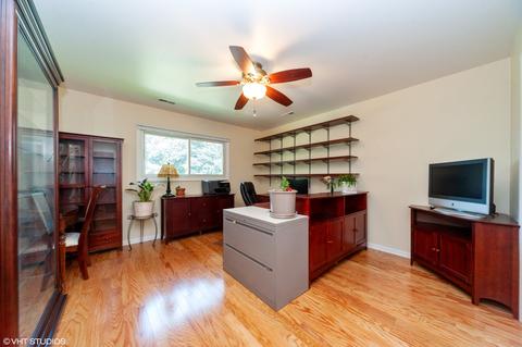 1087 Peace Dr, Wheeling, IL 60090 photo 12