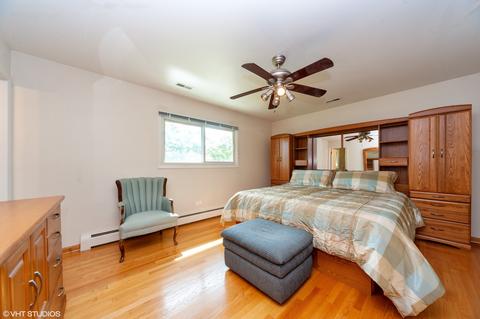 1087 Peace Dr, Wheeling, IL 60090 photo 9