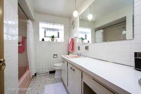 215 E 83rd St, Chicago, IL 60619 photo 8
