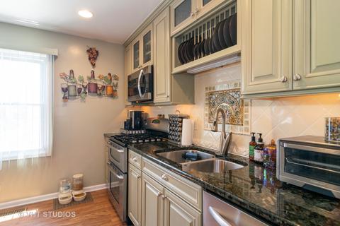 276 Hill Ave, Bartlett, IL 60103 photo 4