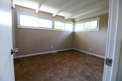 2704 Fremont St, Rolling Meadows, IL 60008 photo 14