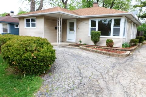 2704 Fremont St, Rolling Meadows, IL 60008 photo 2