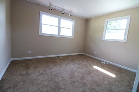 2704 Fremont St, Rolling Meadows, IL 60008 photo 11