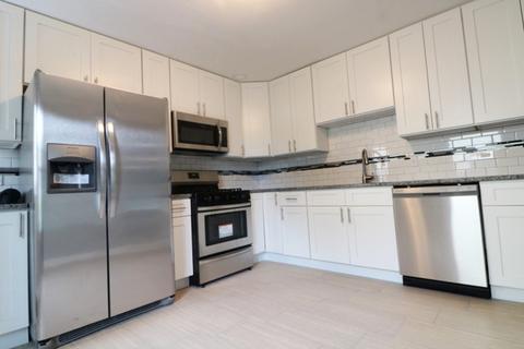 2704 Fremont St, Rolling Meadows, IL 60008 photo 4