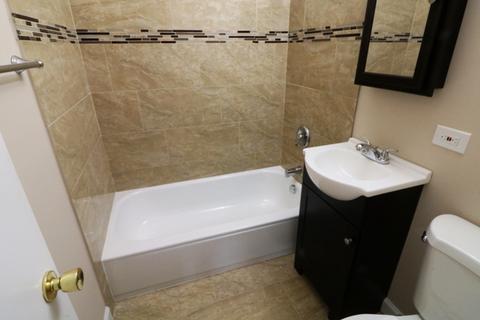 2704 Fremont St, Rolling Meadows, IL 60008 photo 9