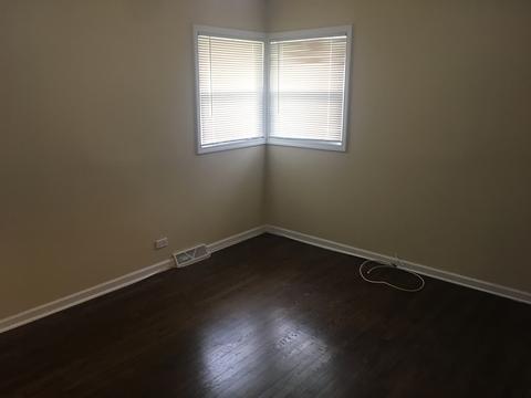 16100 Circle Dr, Markham, IL 60428 photo 8