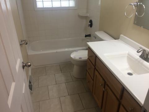 16100 Circle Dr, Markham, IL 60428 photo 5