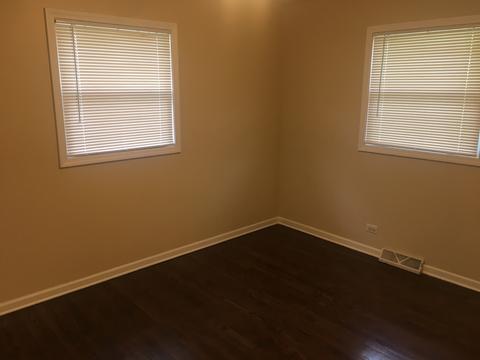 16100 Circle Dr, Markham, IL 60428 photo 7
