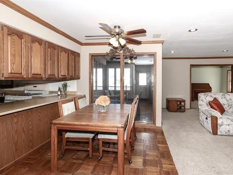 883 N Dovington Dr, Hoffman Estates, IL 60169 photo 15