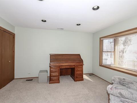 883 N Dovington Dr, Hoffman Estates, IL 60169 photo 18