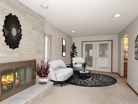 883 N Dovington Dr, Hoffman Estates, IL 60169 photo 8