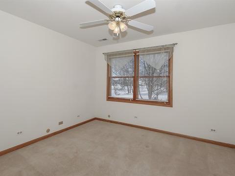 883 N Dovington Dr, Hoffman Estates, IL 60169 photo 29