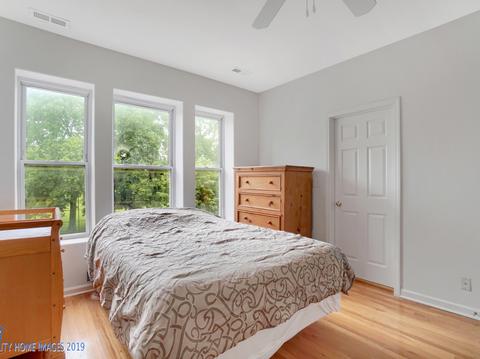1725 E 67th St #2F, Chicago, IL 60649 photo 15