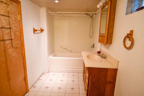 709 W Walnut St, Bloomington, IL 61701 photo 29
