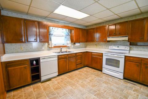 709 W Walnut St, Bloomington, IL 61701 photo 10