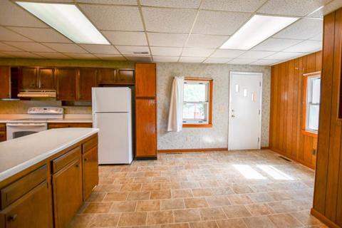 709 W Walnut St, Bloomington, IL 61701 photo 11
