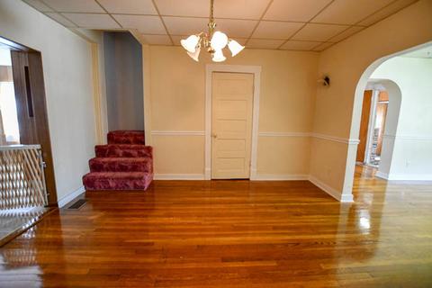 709 W Walnut St, Bloomington, IL 61701 photo 8