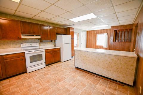 709 W Walnut St, Bloomington, IL 61701 photo 14